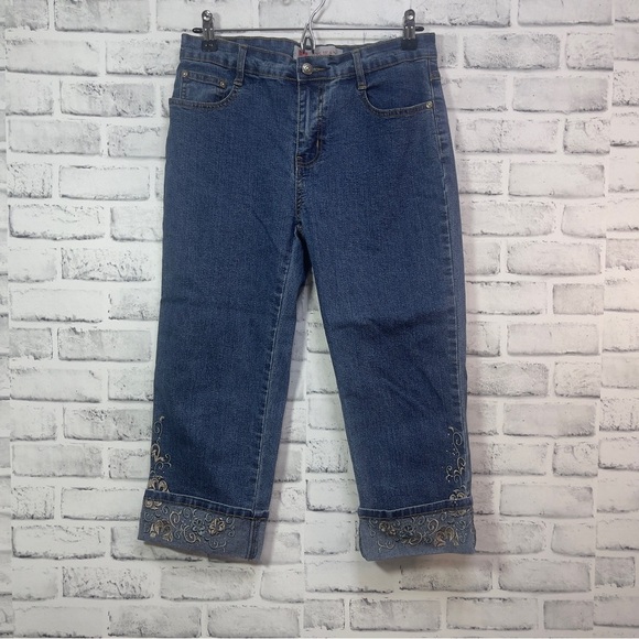 COS Embroidered Cuffed Crop 5 Pocket Jeans 6 - Picture 1 of 9